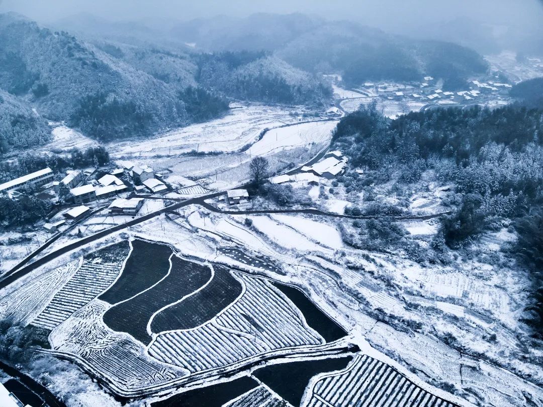 南平市浦城县九牧镇(浮盖山风景名胜区)。郑正坤摄